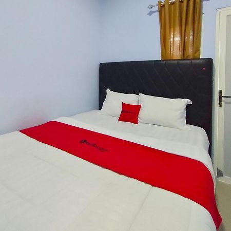 מלון Wates  Reddoorz Syariah Near Stasiun Wates מראה חיצוני תמונה