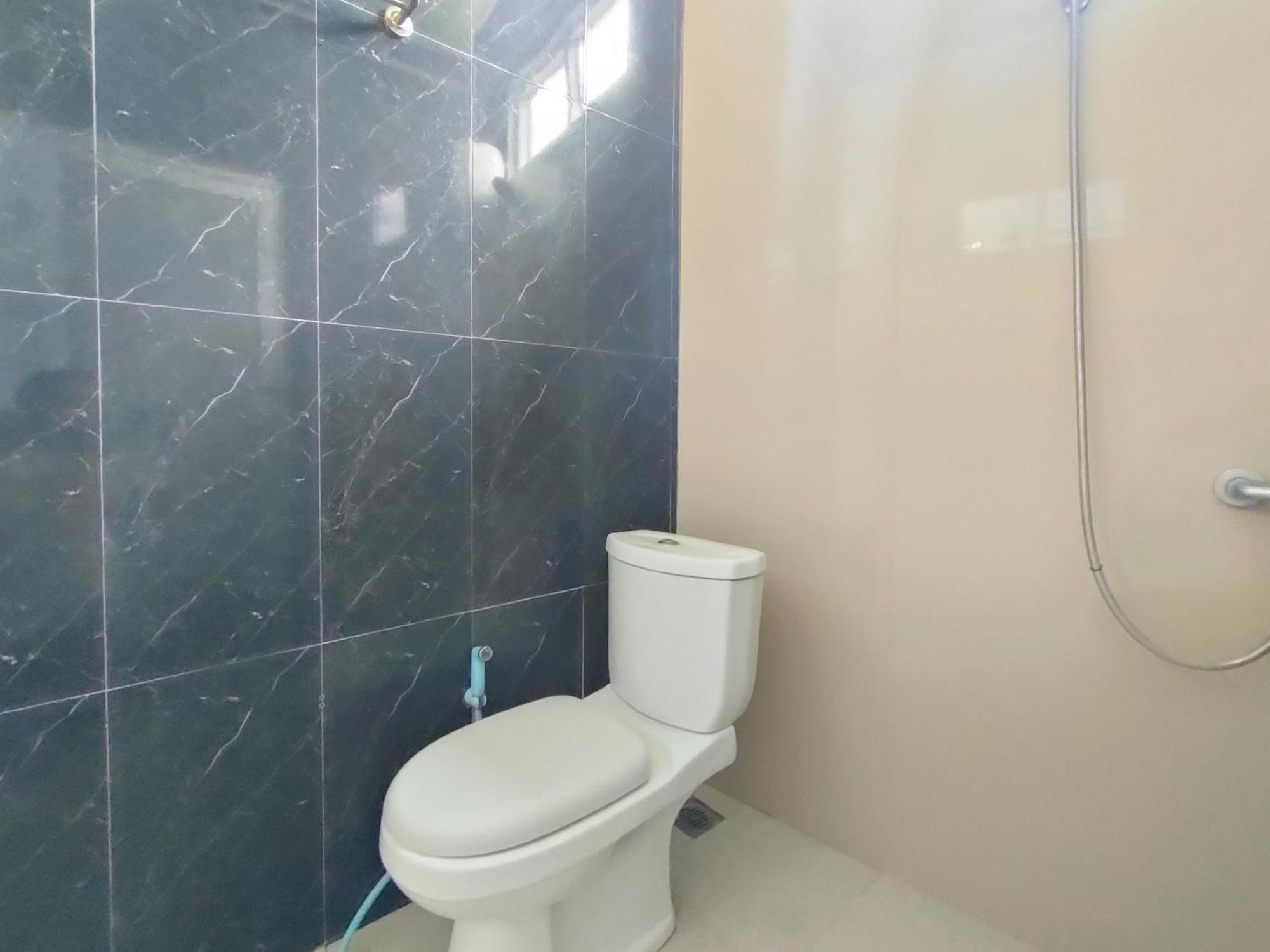 מלון Wates  Reddoorz Syariah Near Stasiun Wates מראה חיצוני תמונה